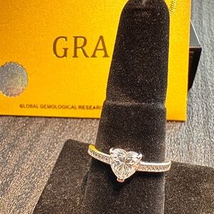 1ct Elegant Silver Heart-Shaped Moissanite diamond cut Ring